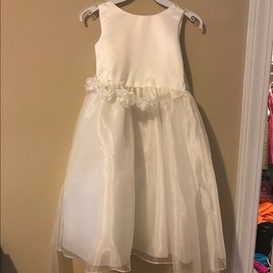 White Children’s  dress